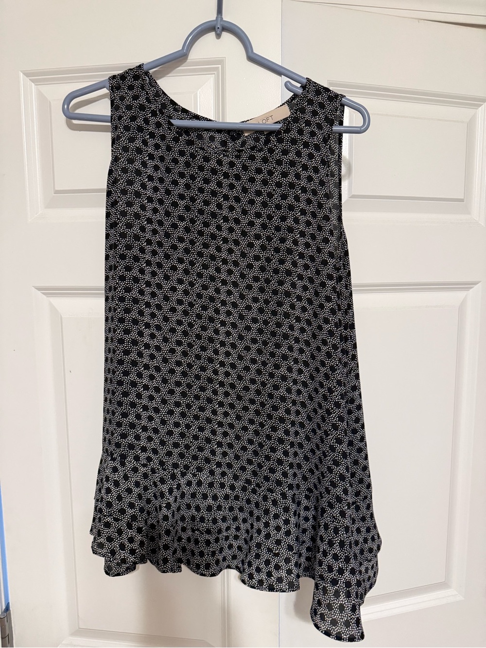 LOFT Black & White Sleeveless Patterned Flared Top